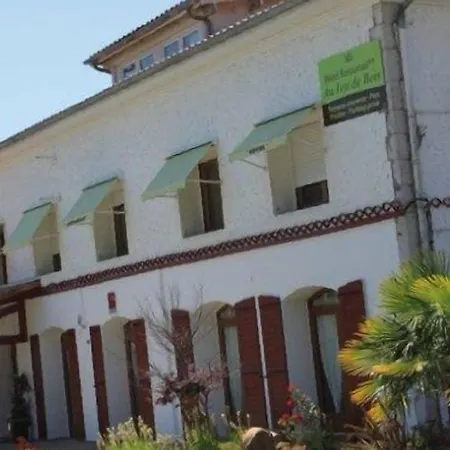 Au Feu De Bois Hotel Amou