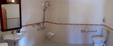 Ξενοδοχείο Au Feu De Bois 2*