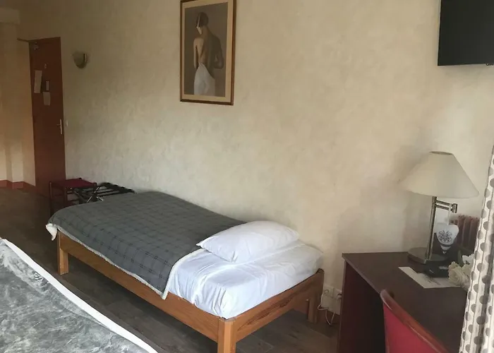 Au Feu De Bois 2* Amou